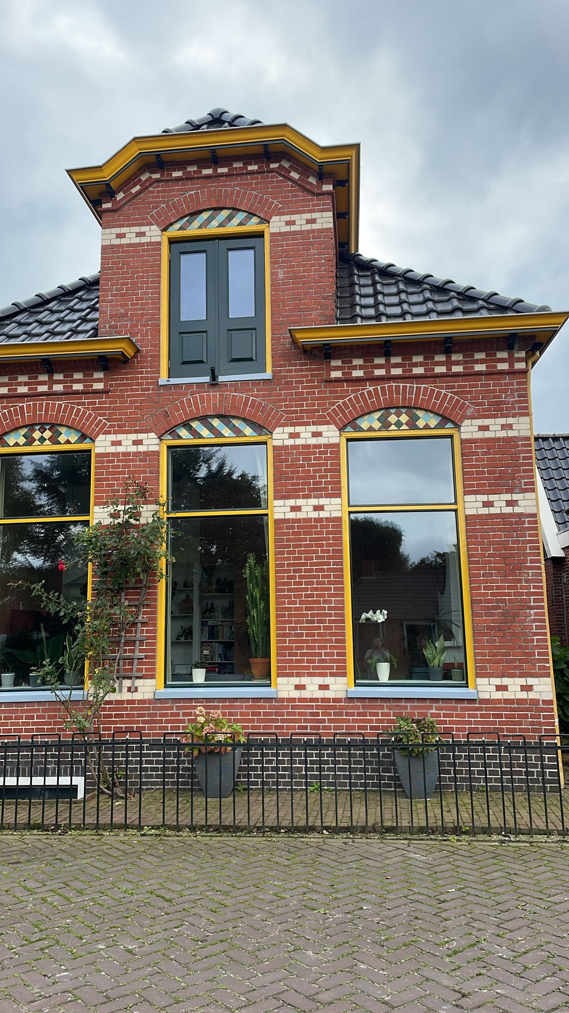  Bossing panelen en glas vervangen van dubbele openslaande deuren - Foto 1